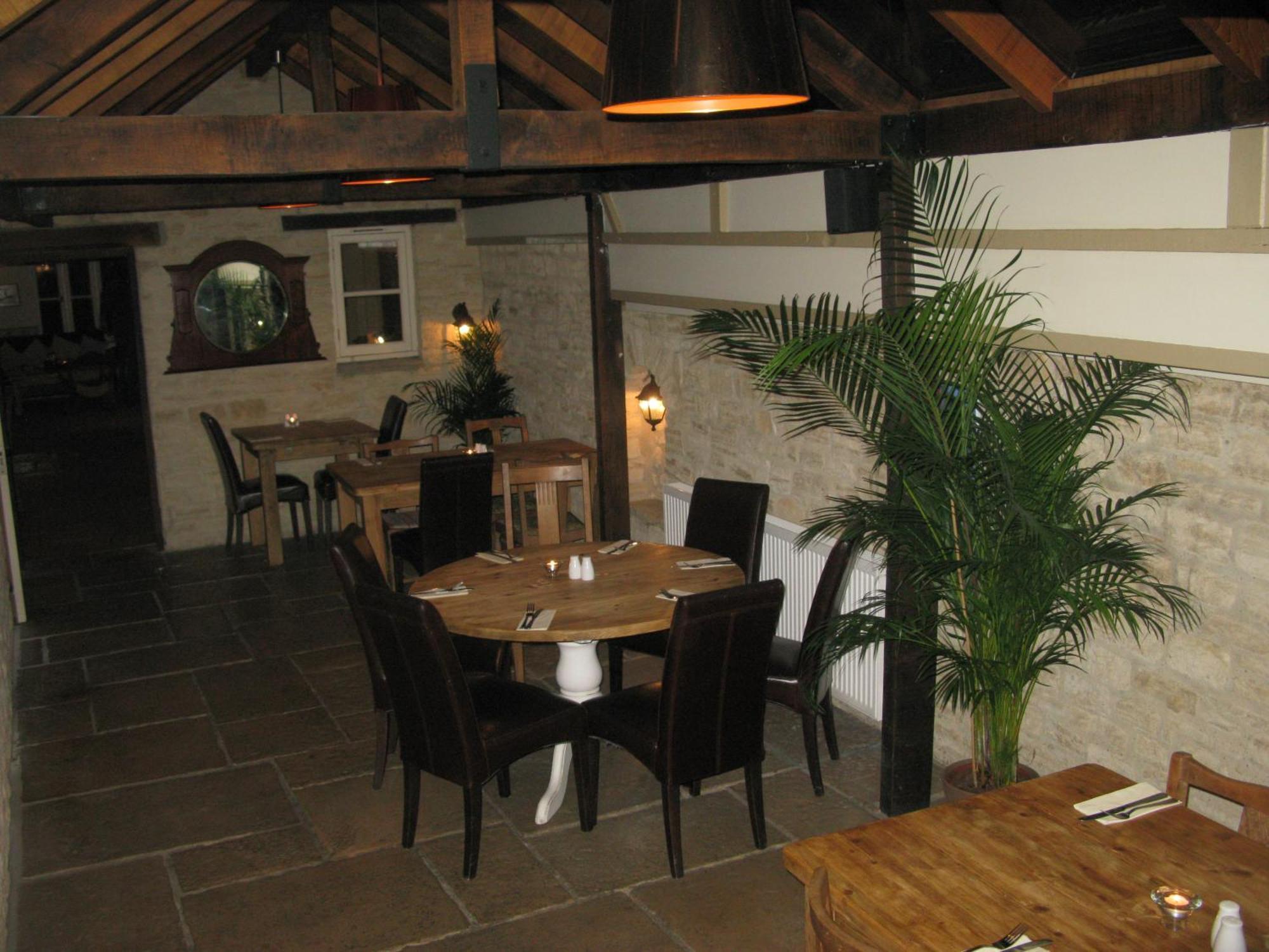 The Chequers Inn Cassington Exterior photo